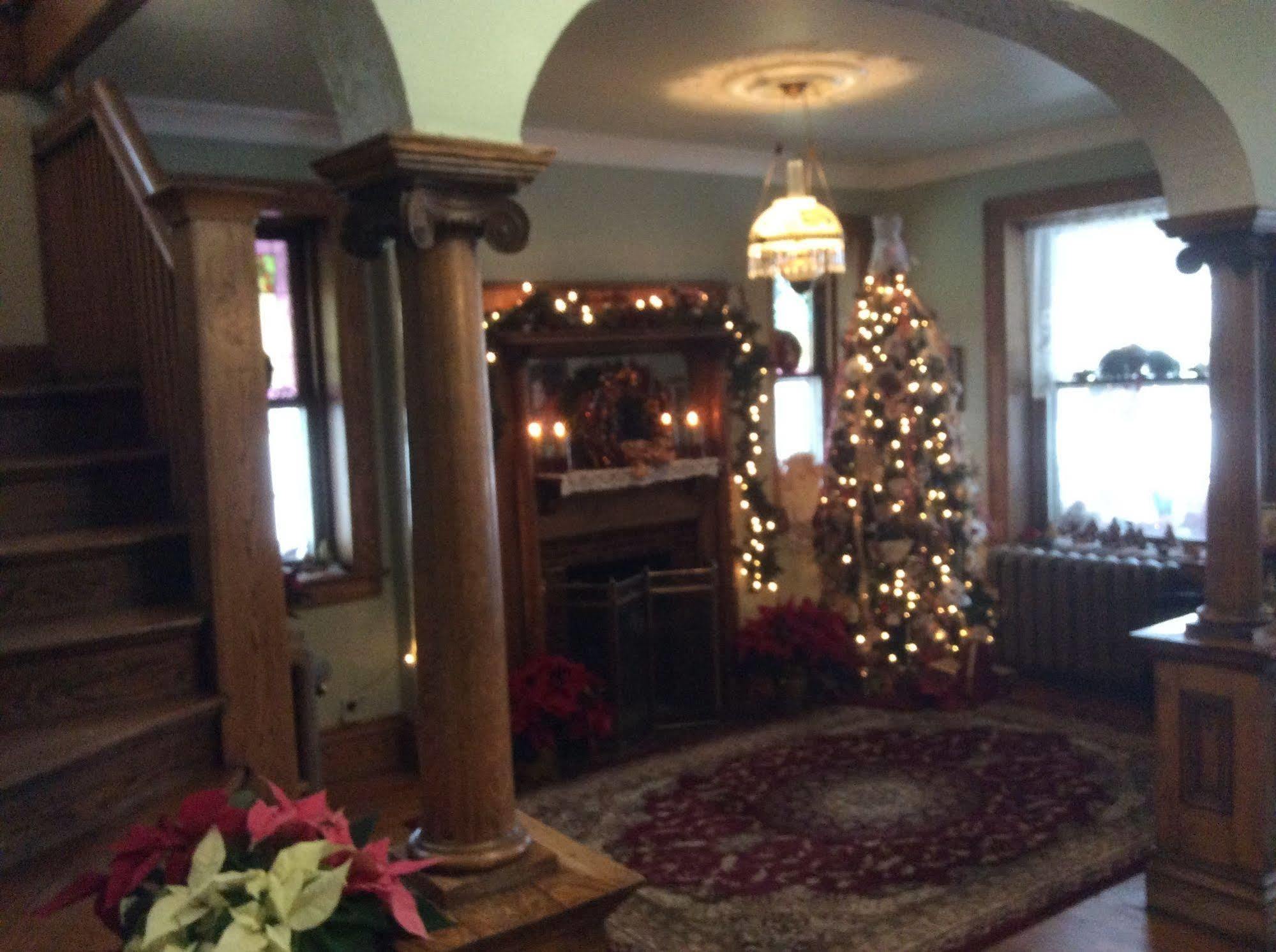 Wakamow Heights Bed And Breakfast Moose Jaw Exterior foto